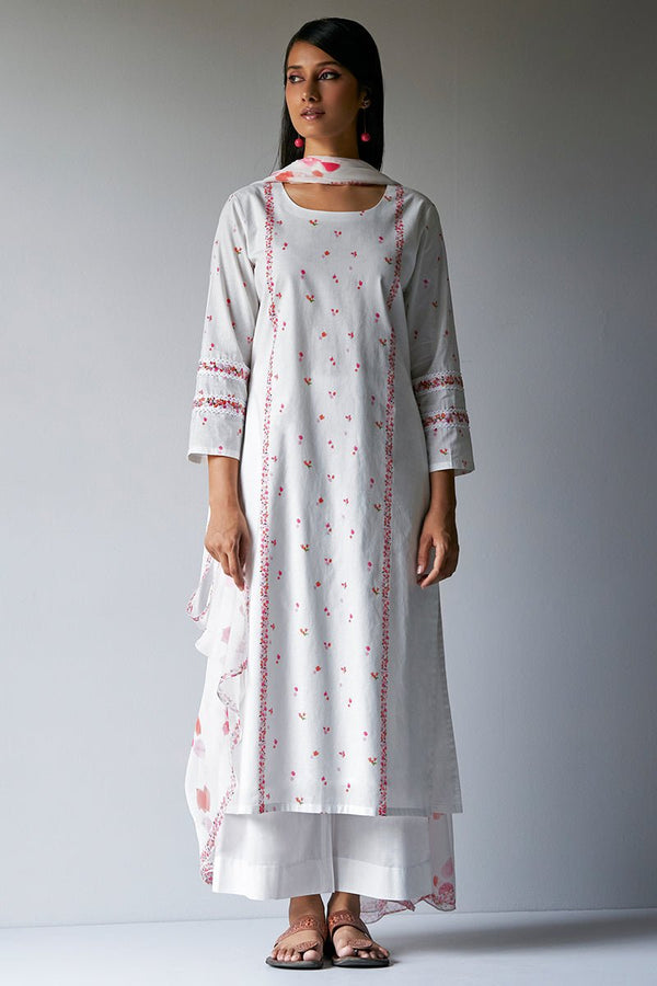 Polyester Party Wear Ladies Designer Suits at best price in Srinagar | ID:  19504888712
